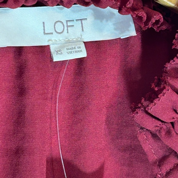 LOFT Burgundy Ruffle Trim Long Sleeve Slit Neck With Tie Blouse. Size XS - Picture 2 of 8